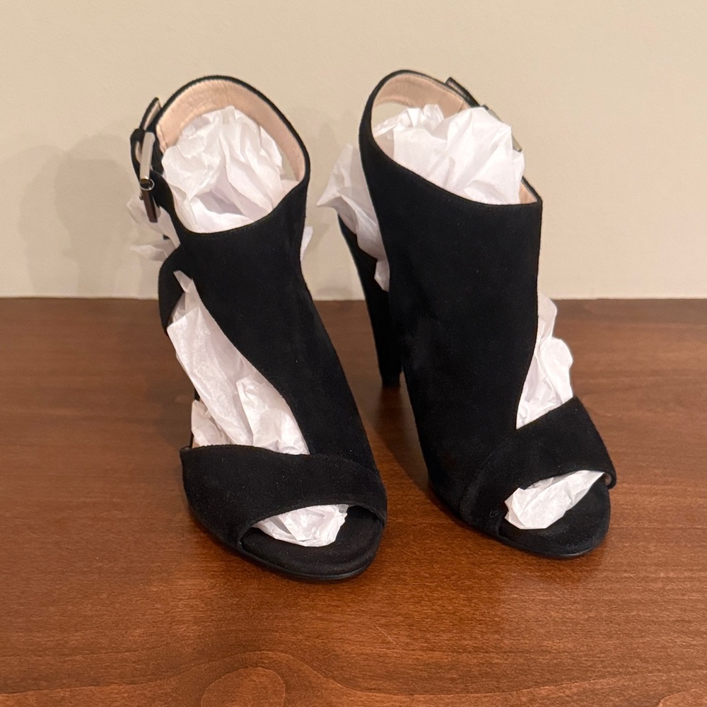 Nine West Black Peep-Toe Heels